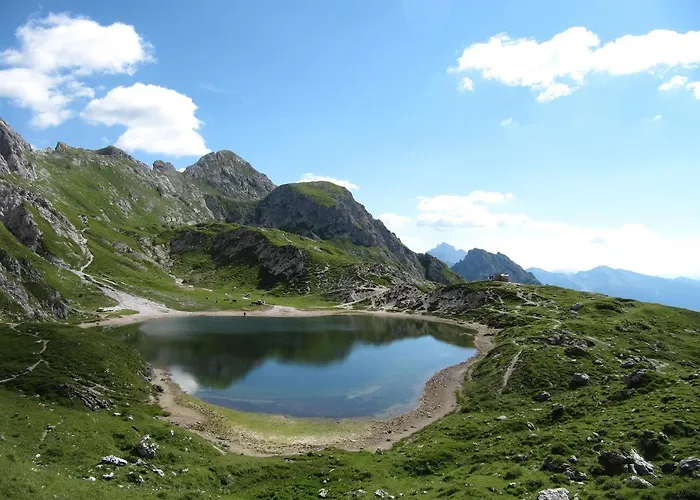 Hostel Rifugio 2000 *